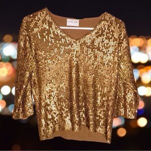 Oscar De La Renta Silk V Necklace Gold Sweater